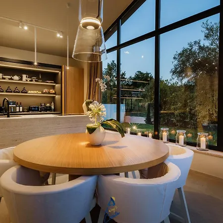 Flores By Awaytocroatia Tar-Vabriga