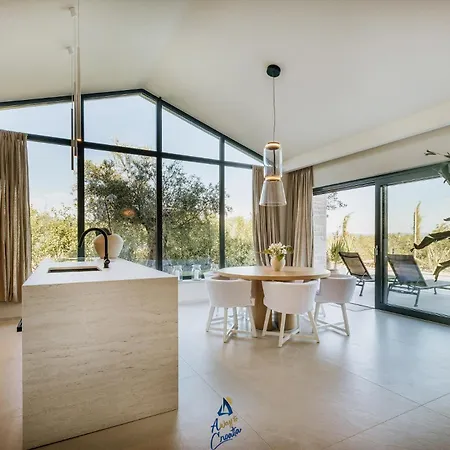 Villa Flores By Awaytocroatia Tar-Vabriga