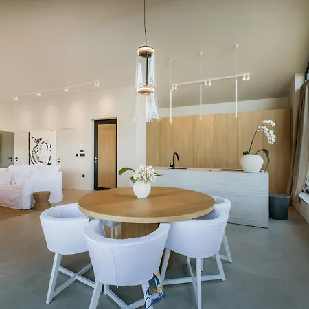 Flores By Awaytocroatia