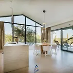 Villa Flores By Awaytocroatia Tar-Vabriga