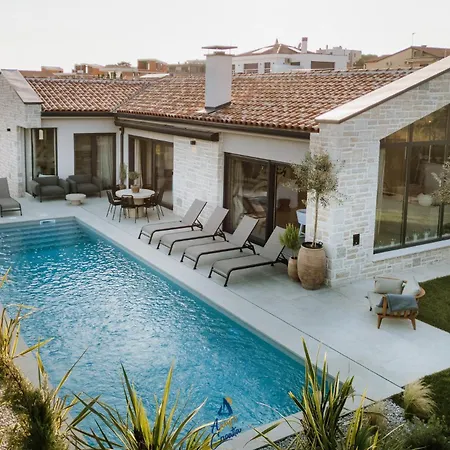 Flores By Awaytocroatia *